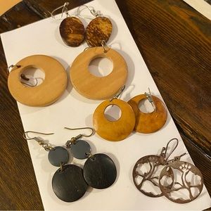 4/$25 Lot of earrings (5 pairs)